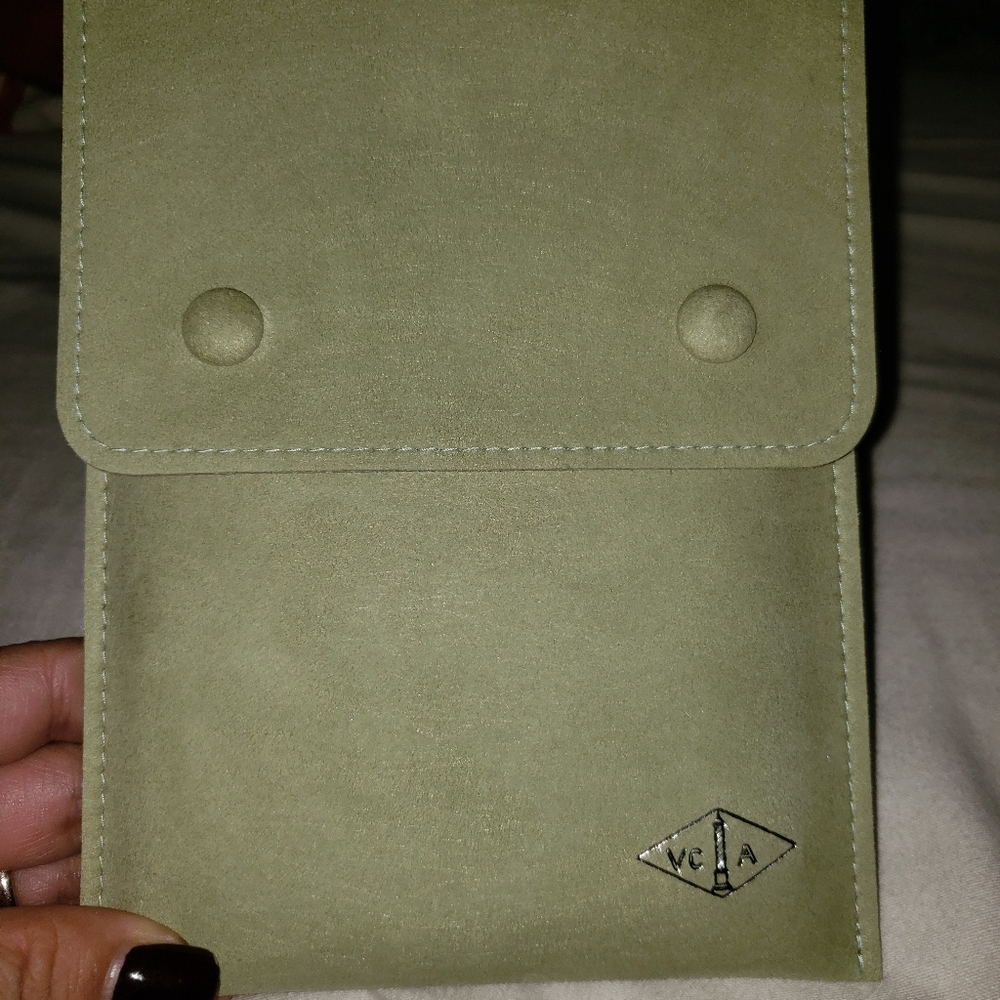 VCA VAN CLEEF & ARPELS Silk Satin Large Travel Pou